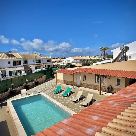 Villa Summer 2 With Pool By Homing *