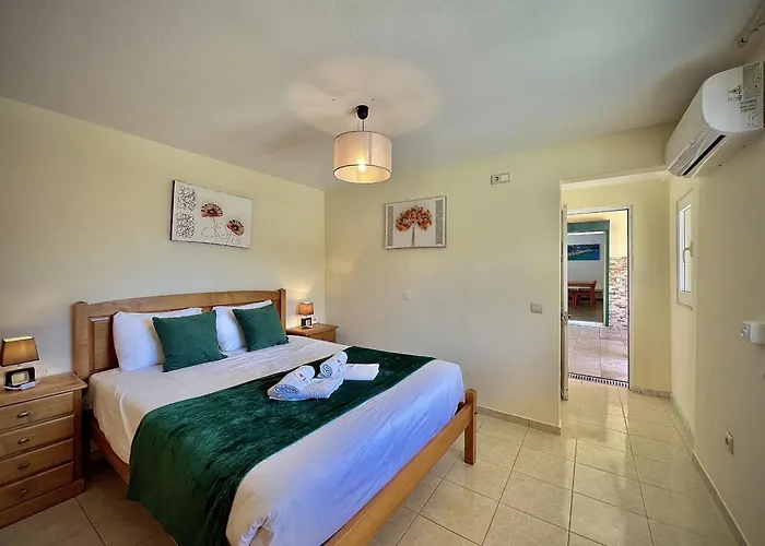 Summer 2 With Pool By Homing Villa *