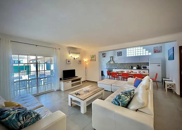 Summer 2 With Pool By Homing Villa *