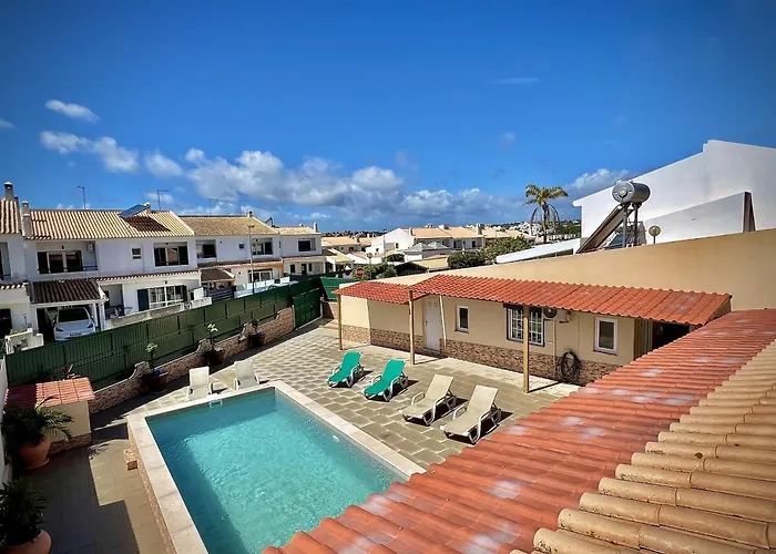 Villa Summer 2 With Pool By Homing *